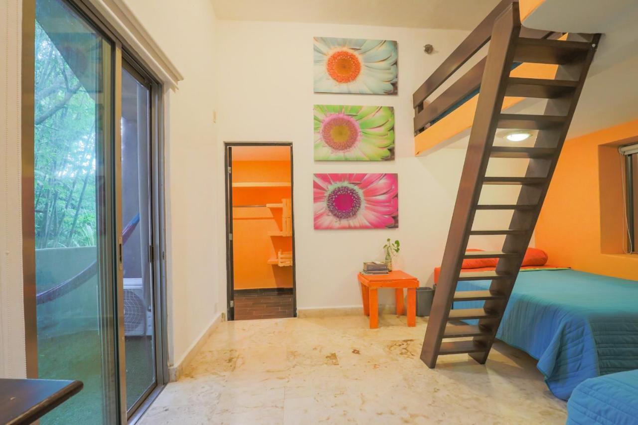 كانكون Guest House La Aldea Holistic Experience المظهر الخارجي الصورة